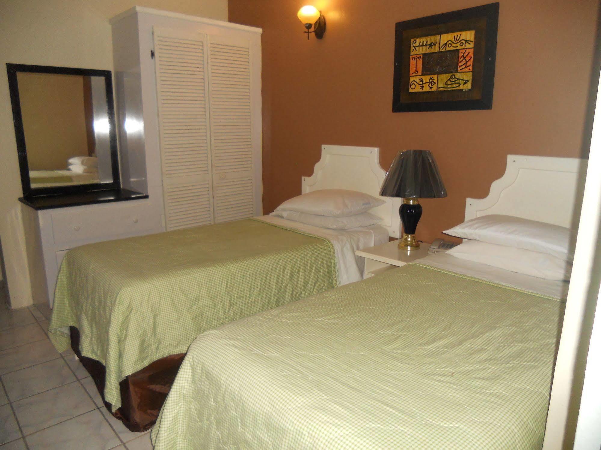Seaview Inn Basseterre Exterior foto