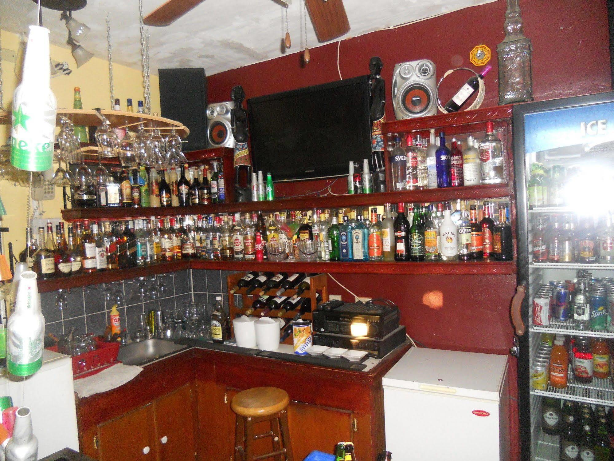Seaview Inn Basseterre Exterior foto