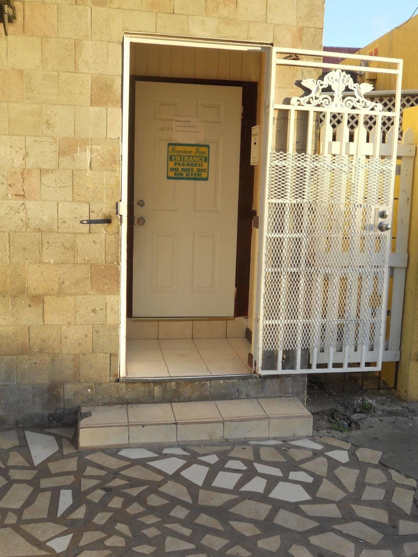 Seaview Inn Basseterre Exterior foto