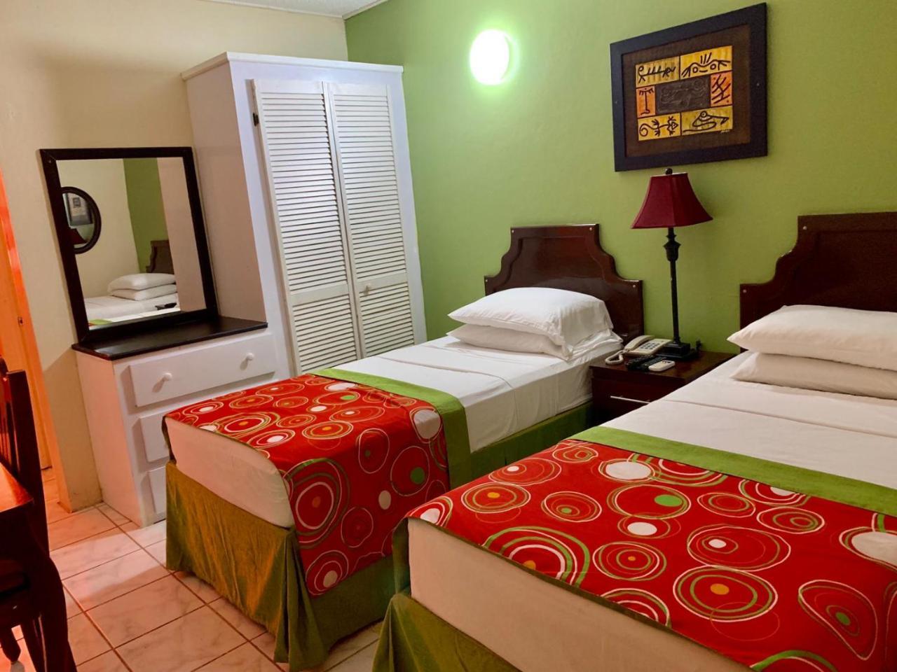 Seaview Inn Basseterre Exterior foto