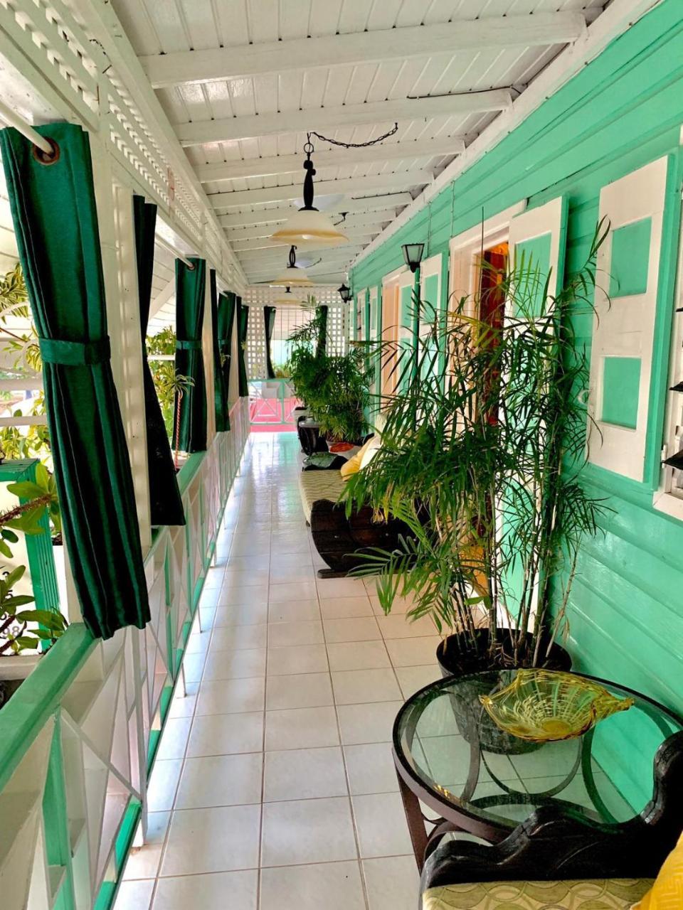 Seaview Inn Basseterre Exterior foto