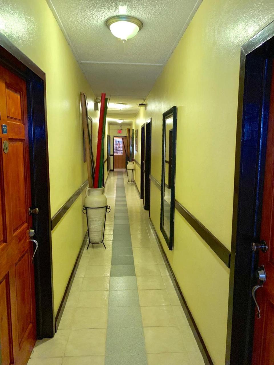 Seaview Inn Basseterre Exterior foto